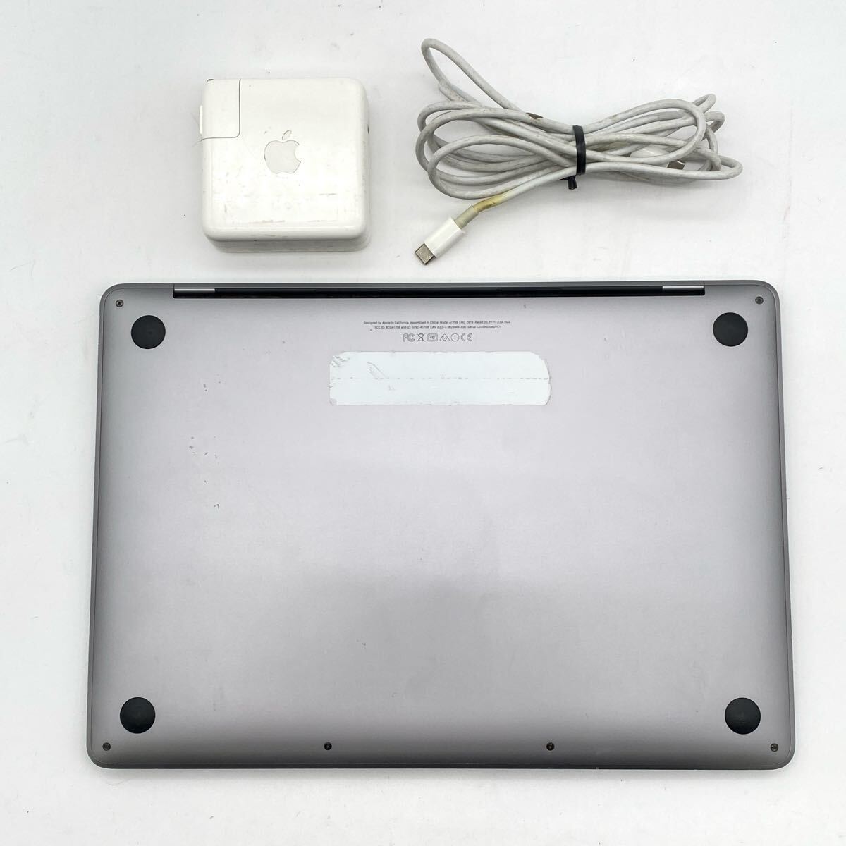 II【売り切り】MacBook Pro 13-inch 250GB メモリ8GB 2GHz II【売り切り】MacBook Pro 13-inch 250GB メモリ8GB 2GHz