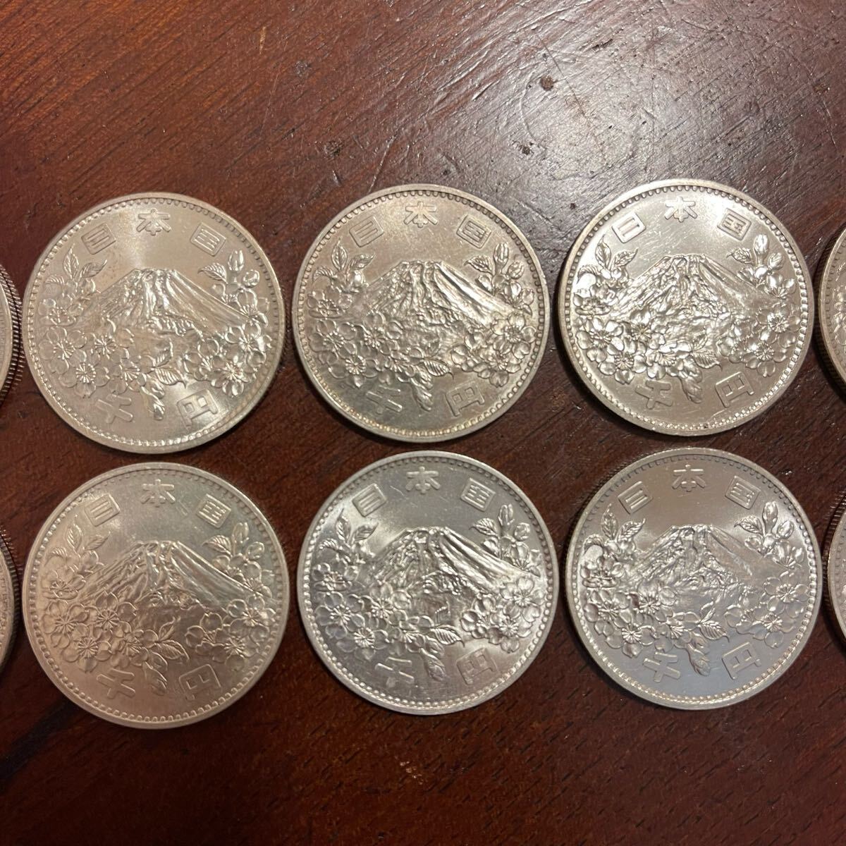東京オリンピック1000円銀貨 10枚まとめて 1円から 東京 東京オリンピック1000円銀貨 10枚まとめて 1円から 東京