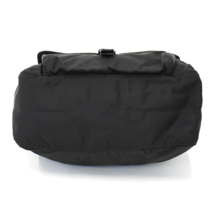 1円 ◇極美品 PRADA プラダ ショルダーバッグ クロスボディ 三角 1円 ◇極美品 PRADA プラダ ショルダーバッグ クロスボディ 三角