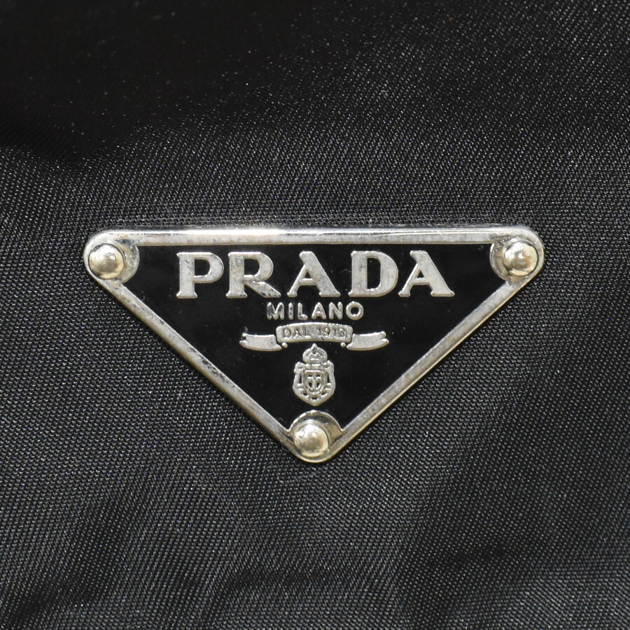 1円 ◇極美品 PRADA プラダ ショルダーバッグ クロスボディ 三角 1円 ◇極美品 PRADA プラダ ショルダーバッグ クロスボディ 三角