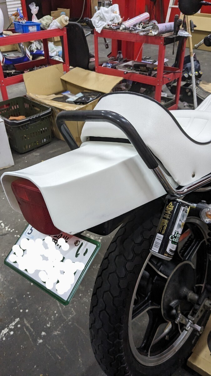 Z400FX Z400J Z550FX 純正 ロングテール リアカウル シート Z400FX Z400J Z550FX 純正 ロングテール リアカウル シート