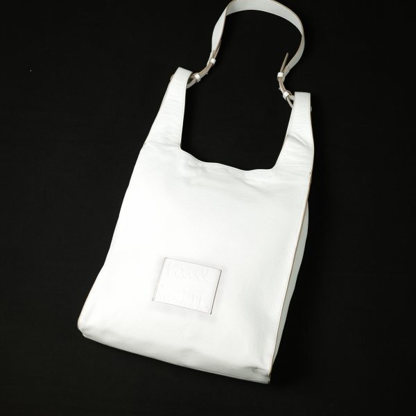 新品1円~☆定価6.4万 ポールスミス Paul Smith 牛革レザー 本革 新品1円~☆定価6.4万 ポールスミス Paul Smith 牛革レザー 本革