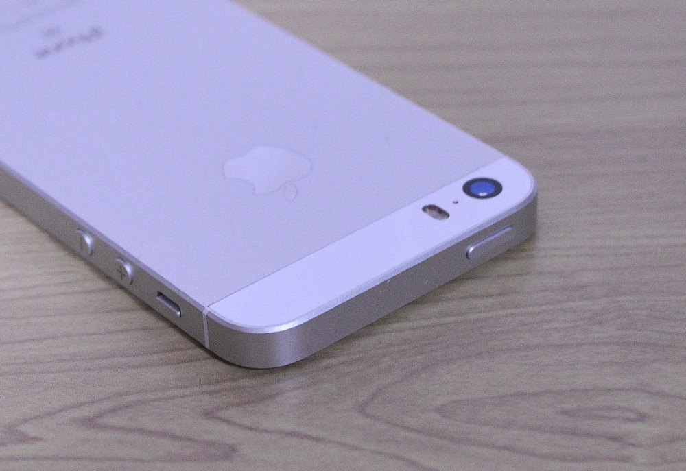 iPhone SE (第1世代) 16GB シルバー バッテリー容量91 iPhone SE (第1世代) 16GB シルバー バッテリー容量91