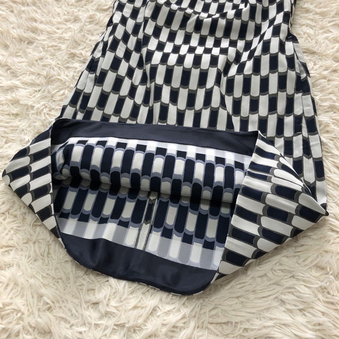 美品'S Max Mara エスマックスマーラ フロントビジュー総柄 美品'S Max Mara エスマックスマーラ フロントビジュー総柄