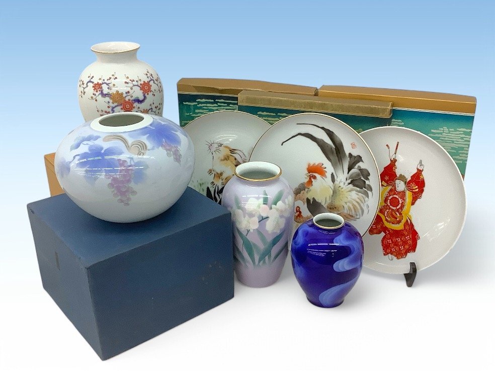 深川製磁 陶器まとめ/花瓶/飾り皿/岩梅/栗鼠葡萄/胡蝶蘭/干支 皿 深川製磁 陶器まとめ/花瓶/飾り皿/岩梅/栗鼠葡萄/胡蝶蘭/干支 皿