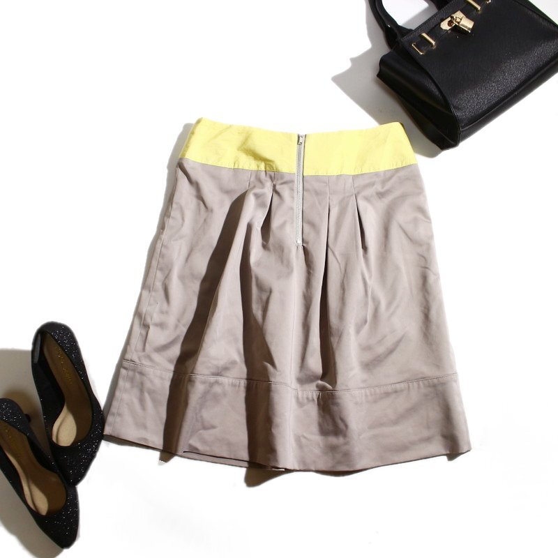 美品 AG by aquagirl アクアガール 春 夏 可愛い ビックリボン バイカラー 切替 Aライン フレアスカート M グレー イエロー 黄色 スカート_画像3