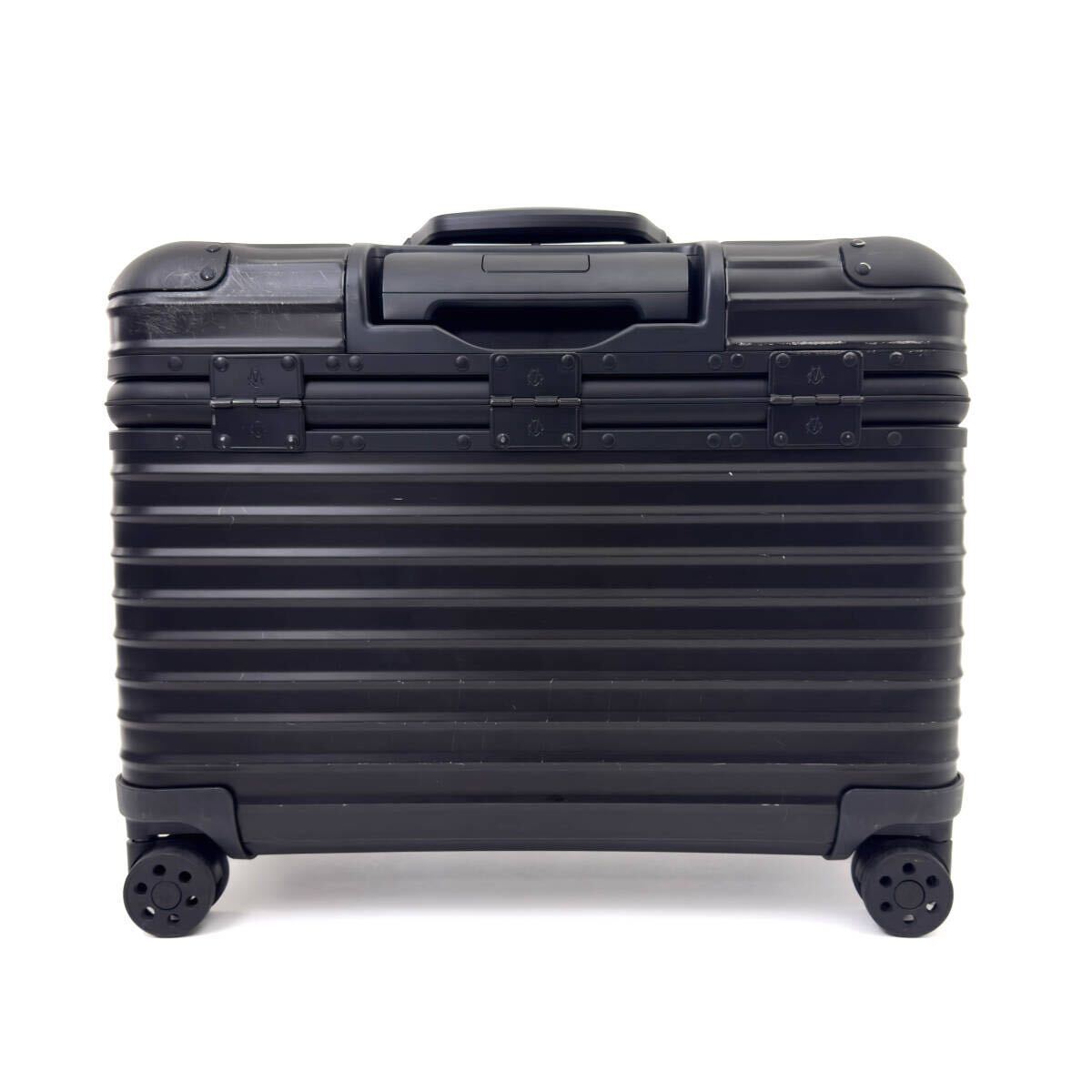 生涯保証】RIMOWA リモワ ORIGINAL オリジナル PILOT パイロット 生涯保証】RIMOWA リモワ ORIGINAL オリジナル PILOT パイロット