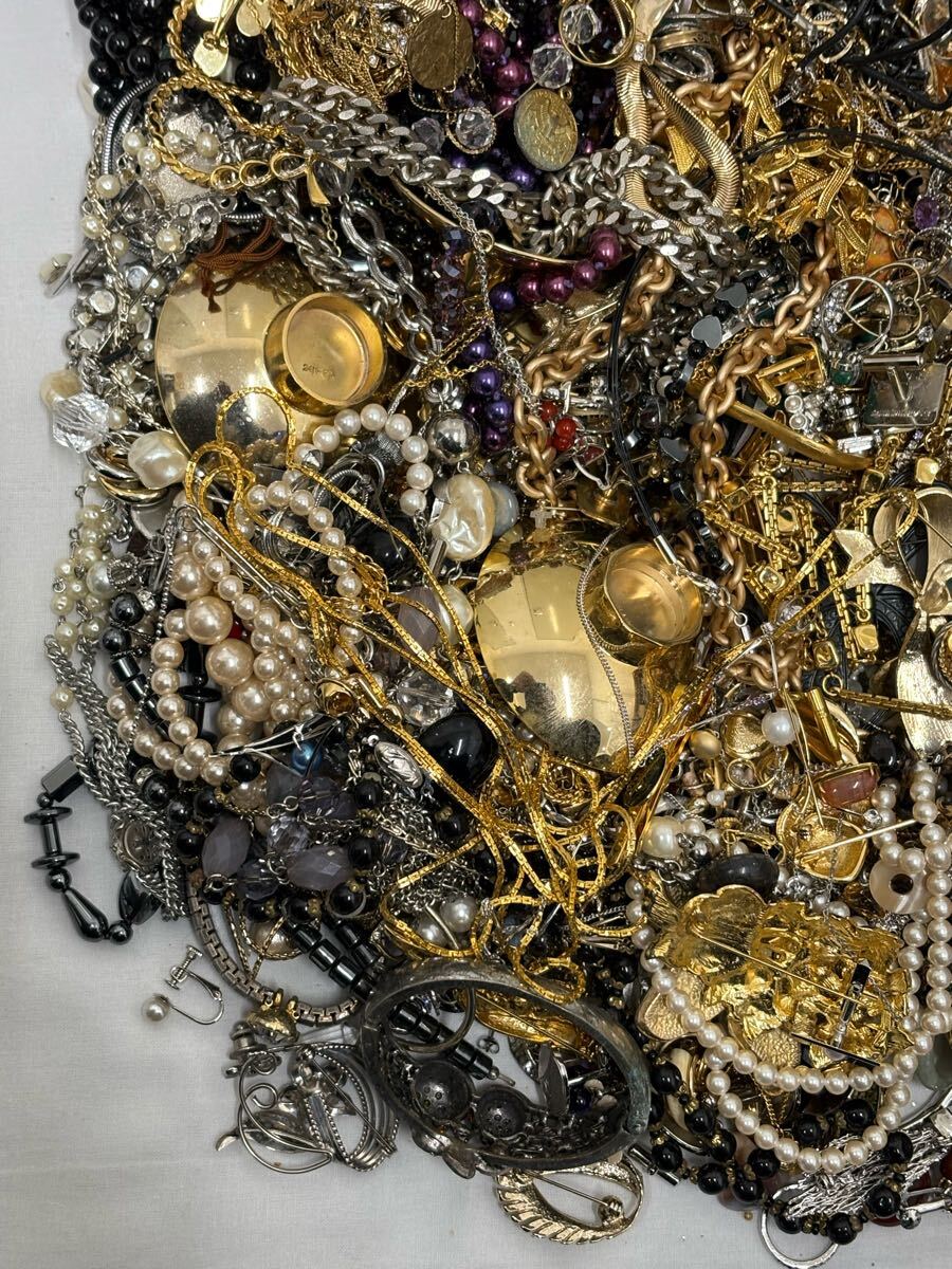 メッキ アクセサリー 大量 まとめ売り イミテーション メッキ アクセサリー 大量 まとめ売り イミテーション