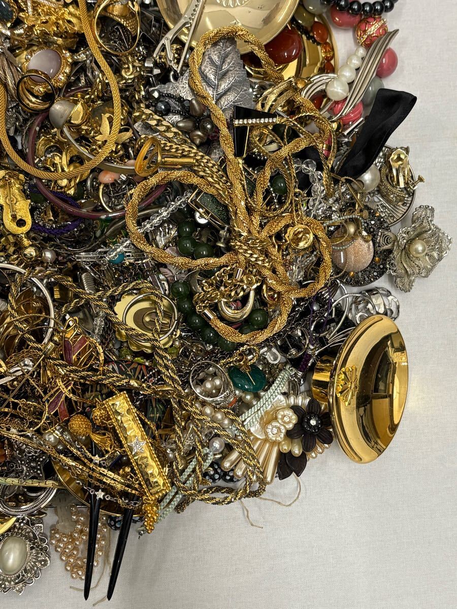 メッキ アクセサリー 大量 まとめ売り イミテーション メッキ アクセサリー 大量 まとめ売り イミテーション