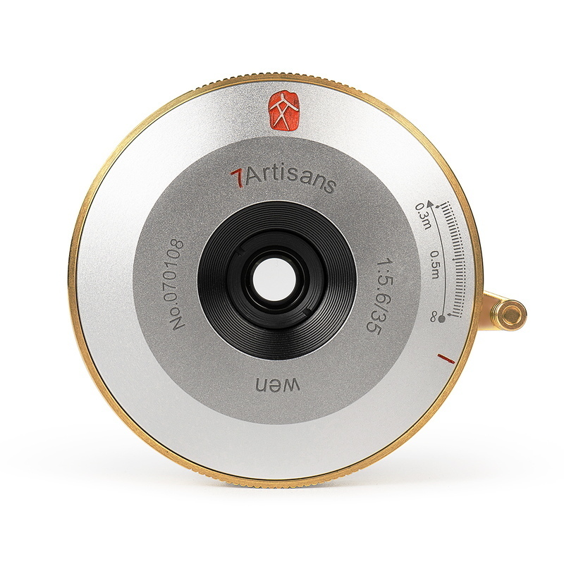 ★動作確認済み★NIKON ニコン D500　ボディ　箱、バッテリー、充電器付き ☆動作確認済み☆NIKON ニコン D500 ボディ 箱、バッテリー