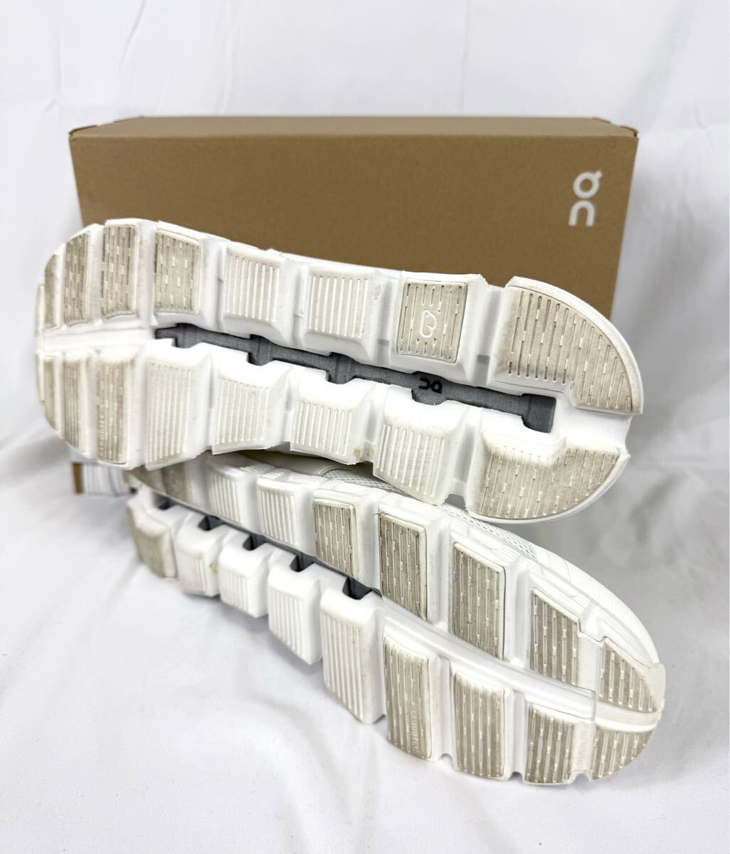 On Cloud 5 on k громкий 5 Size.28.5 WH/WH