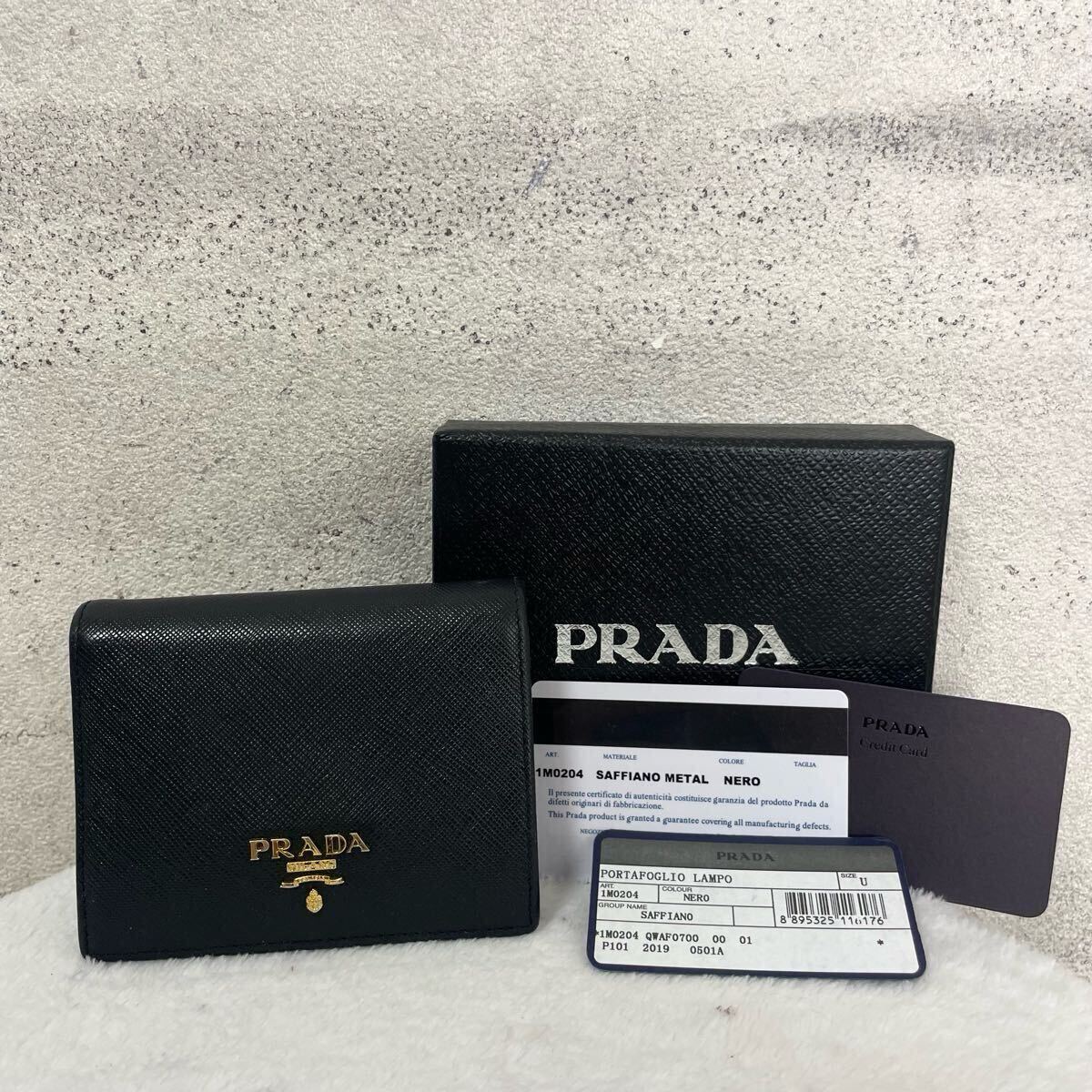 贅沢品の極み】PRADA プラダ 折財布 コインケース カードケース 贅沢品の極み】PRADA プラダ 折財布 コインケース カードケース