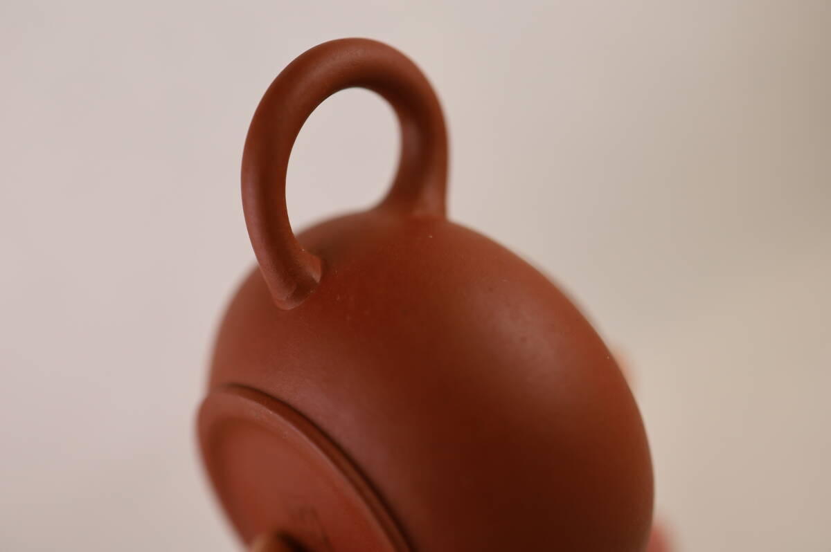 唐物朱泥急須 中国宜興 紫砂壺 13.1*8.2*高7.2cm 無傷 中国美術 唐物朱泥急須 中国宜興 紫砂壺 13.1*8.2*高7.2cm 無傷 中国美術