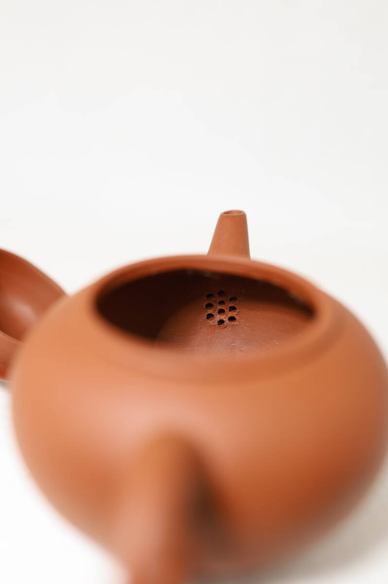 唐物朱泥急須 中国宜興 紫砂壺 13.1*8.2*高7.2cm 無傷 中国美術 唐物朱泥急須 中国宜興 紫砂壺 13.1*8.2*高7.2cm 無傷 中国美術