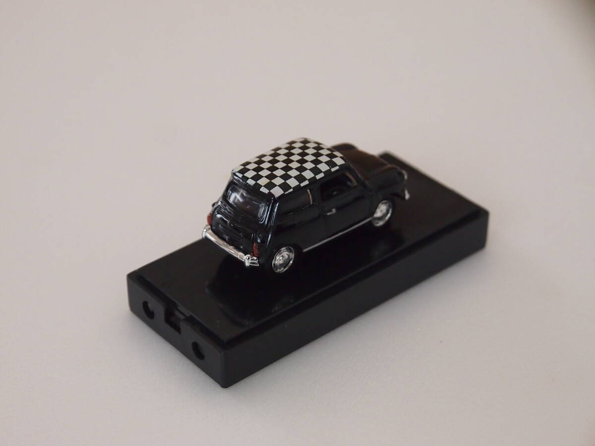 WIDEA 1/87 Mini Cooper (Black/gingham check)