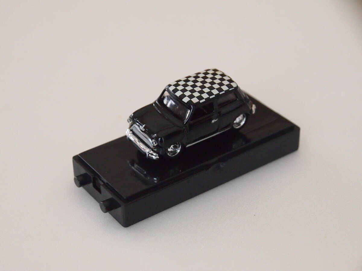 WIDEA 1/87 Mini Cooper (Black/gingham check)