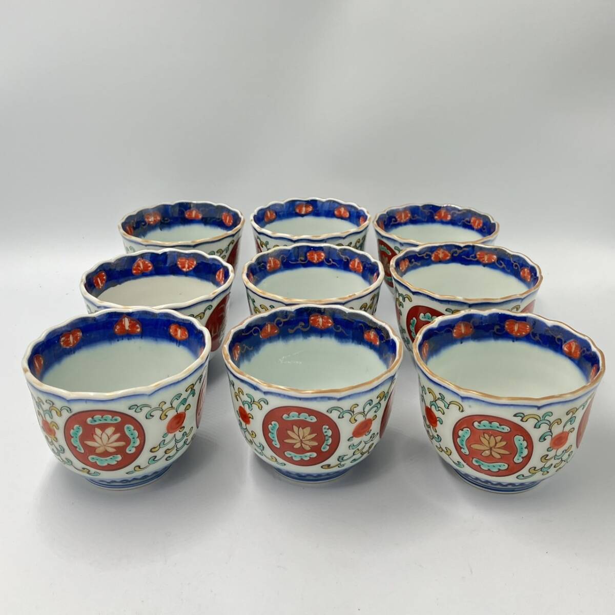 大明成化年製 赤絵鳳凰文湯呑 九客 箱無 古伊万里 蕎麦猪口 大明成化年製 赤絵鳳凰文湯呑 九客 箱無 古伊万里 蕎麦猪口