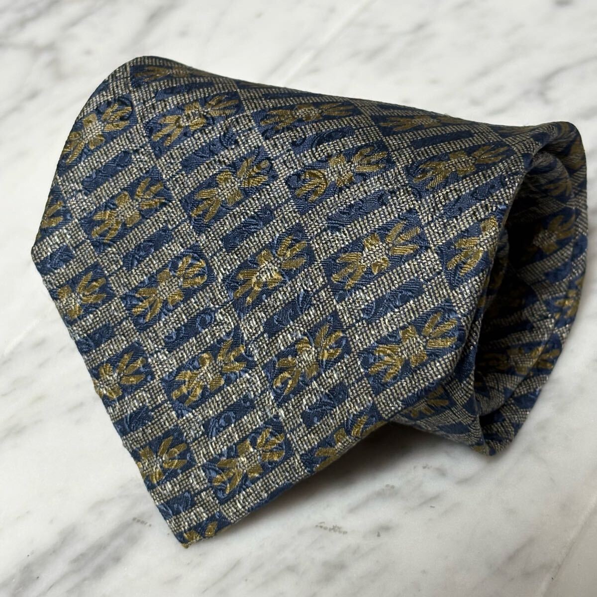 【美品】 999円～ ARMANI ネクタイ ネイビー グレー 総柄 パターン柄 (GB7)