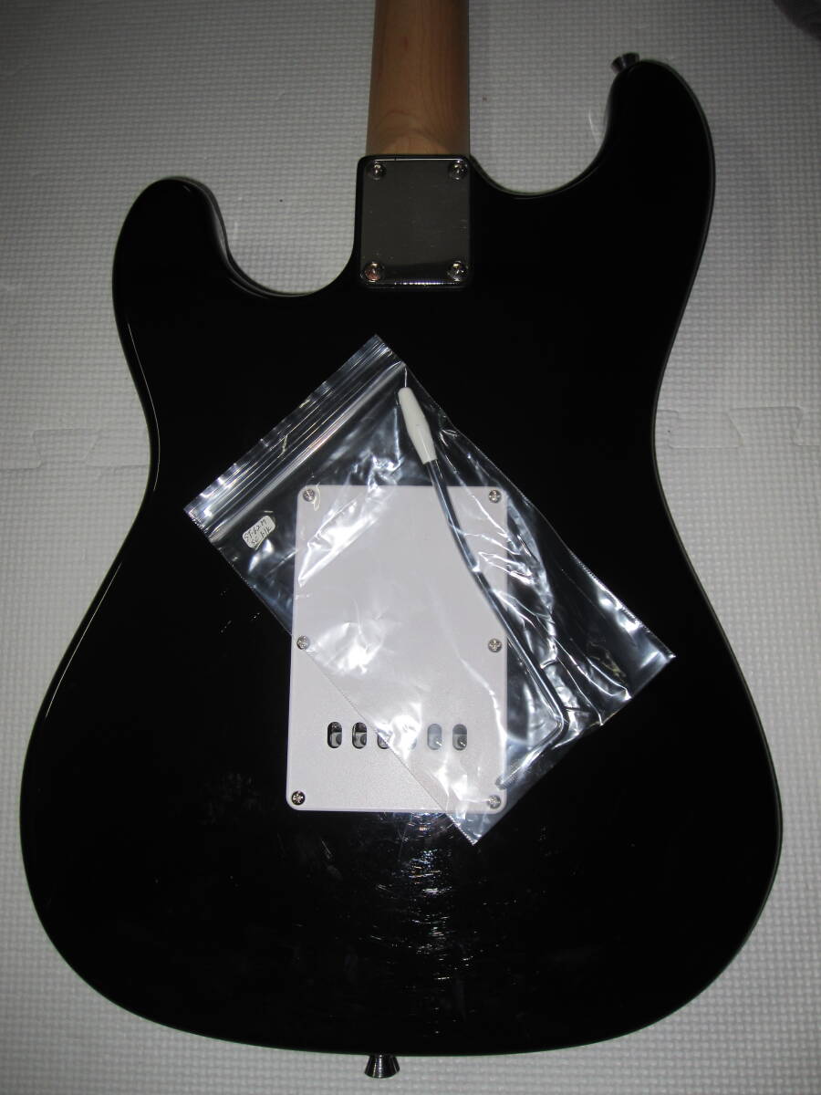 ノーブランド STタイプ ギター☆スキャロップ☆ST62 BLK SC M ノーブランド STタイプ ギター☆スキャロップ☆ST62 BLK SC M