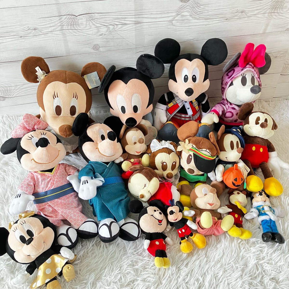 ディズニー ミッキー ミニー ぬいぐるみ キングダムハーツ王様 ディズニー ミッキー ミニー ぬいぐるみ キングダムハーツ王様
