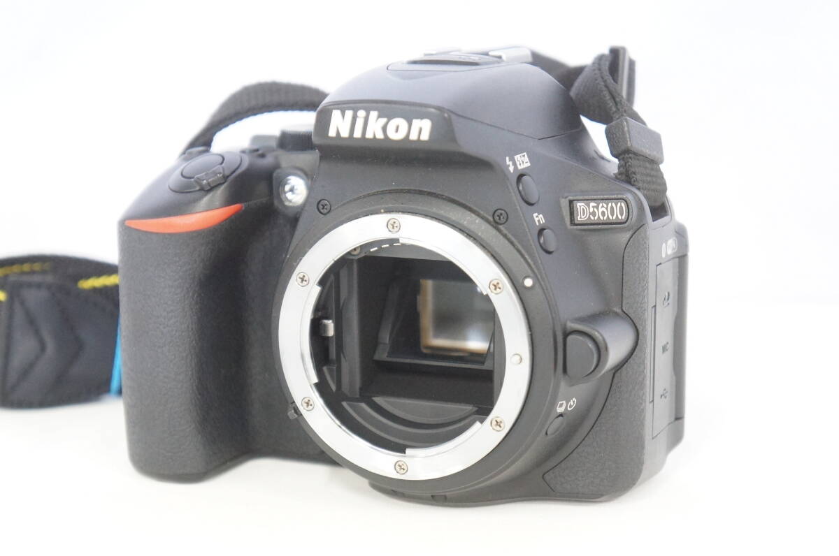 Nikon ニコン D5600 デジタル一眼レフカメラ DX VR AF-P NIKKOR Nikon ニコン D5600 デジタル一眼レフカメラ DX VR AF-P NIKKOR