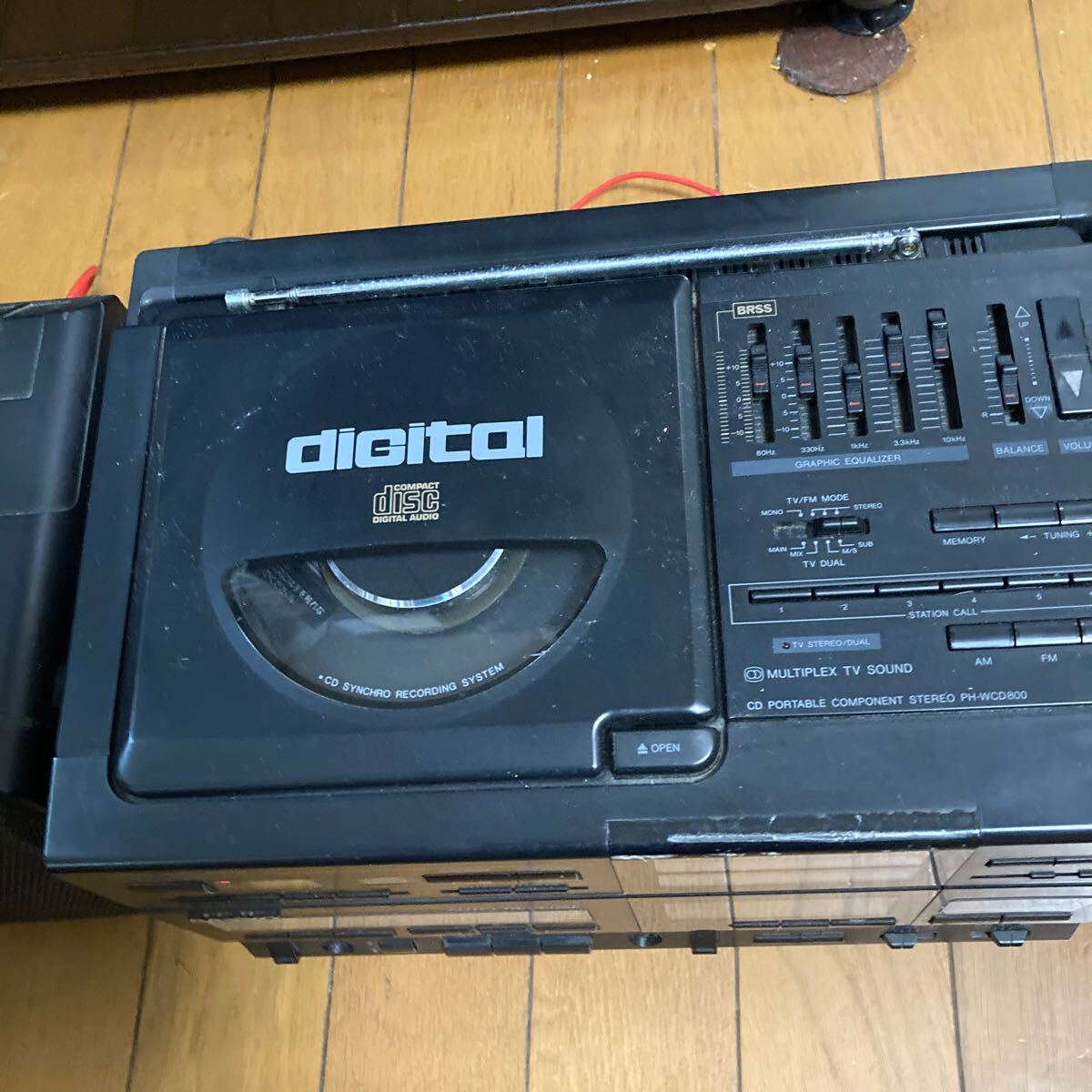 ラジカセ PH-WCD800 SANYO 低重音 CD再生OK ラジオ受信OK ラジカセ PH-WCD800 SANYO 低重音 CD再生OK ラジオ受信OK