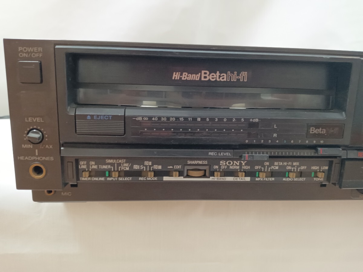 SONY ソニー ビデオデッキ Hi-Band Beta hi-fi SL-HF900 通電 SONY ソニー ビデオデッキ Hi-Band Beta hi-fi SL-HF900 通電
