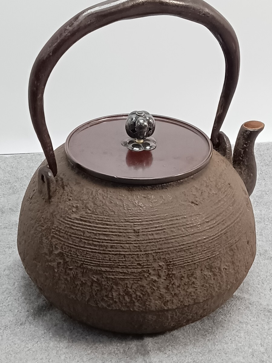 鉄瓶 煎茶道具 茶道具 銅蓋 銀つまみ 鉄器 時代物 湯沸 やかん 鉄瓶 煎茶道具 茶道具 銅蓋 銀つまみ 鉄器 時代物 湯沸 やかん