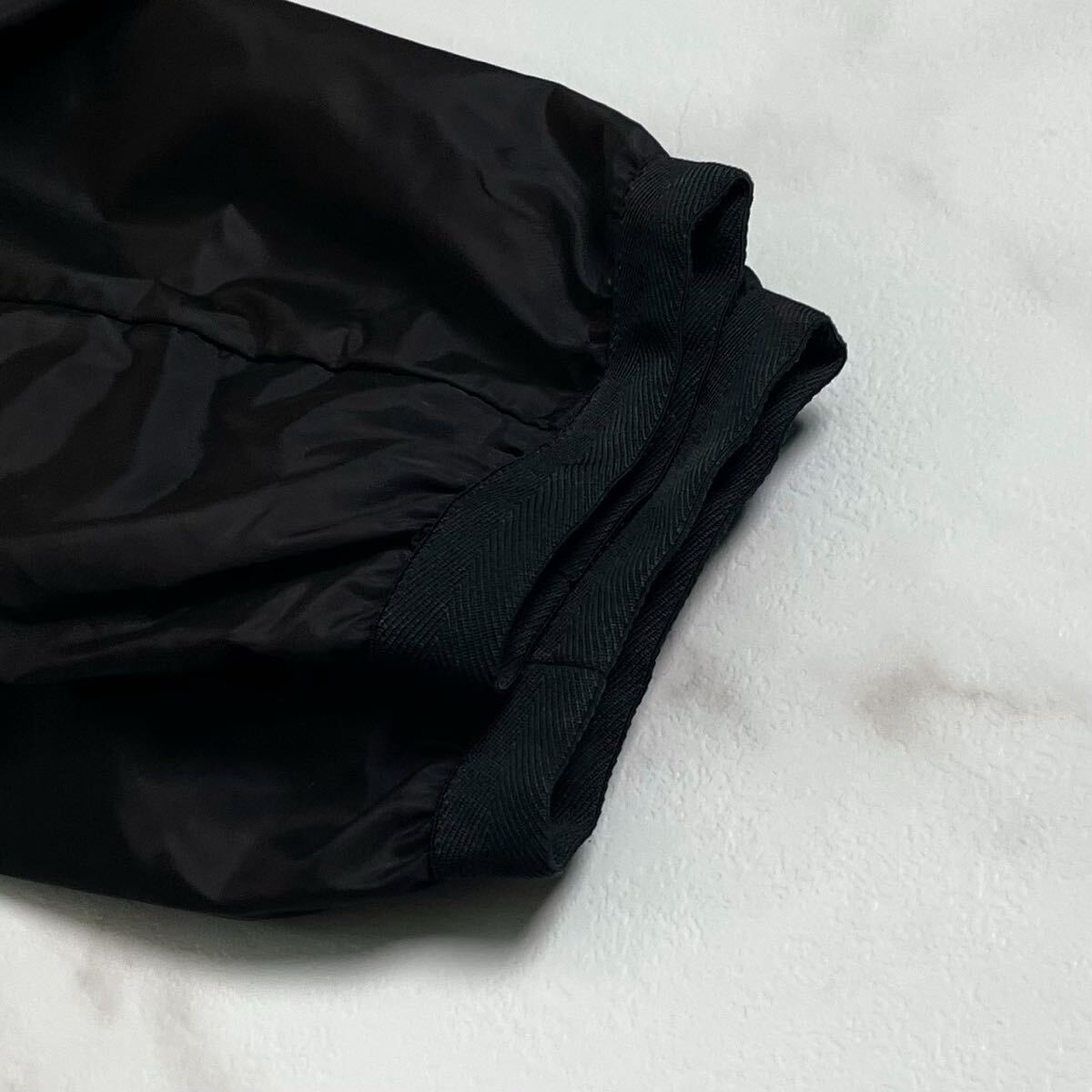 極美品/XL相當(dāng)●MONCLER モンクレール【最高級(jí) ロゴ刺繍/ロゴワッペン】ナイロンジャケット ブルゾン パーカー フード ジップ 黒 ブラック