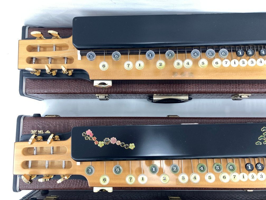 琴伝流 大正琴 月光 3点 おまとめ ハードケース付き【DDAT9018 琴伝流 大正琴 月光 3点 おまとめ ハードケース付き【DDAT9018