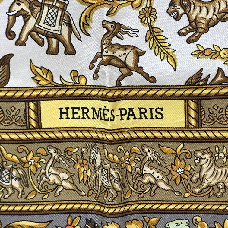 HERMES エルメス スカーフ カレ90 シルク タグあり 箱あり HERMES エルメス スカーフ カレ90 シルク タグあり 箱あり