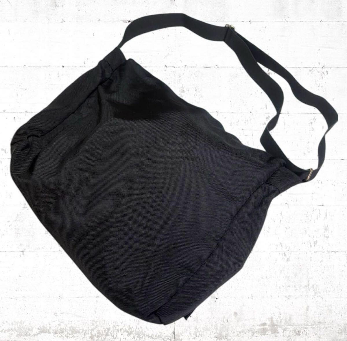 コムデギャルソン フレッドペリー コラボ ショルダー バッグ A4 comme des garcons FREDPERRY 黒色 ブラック メッセンジャー 肩掛け