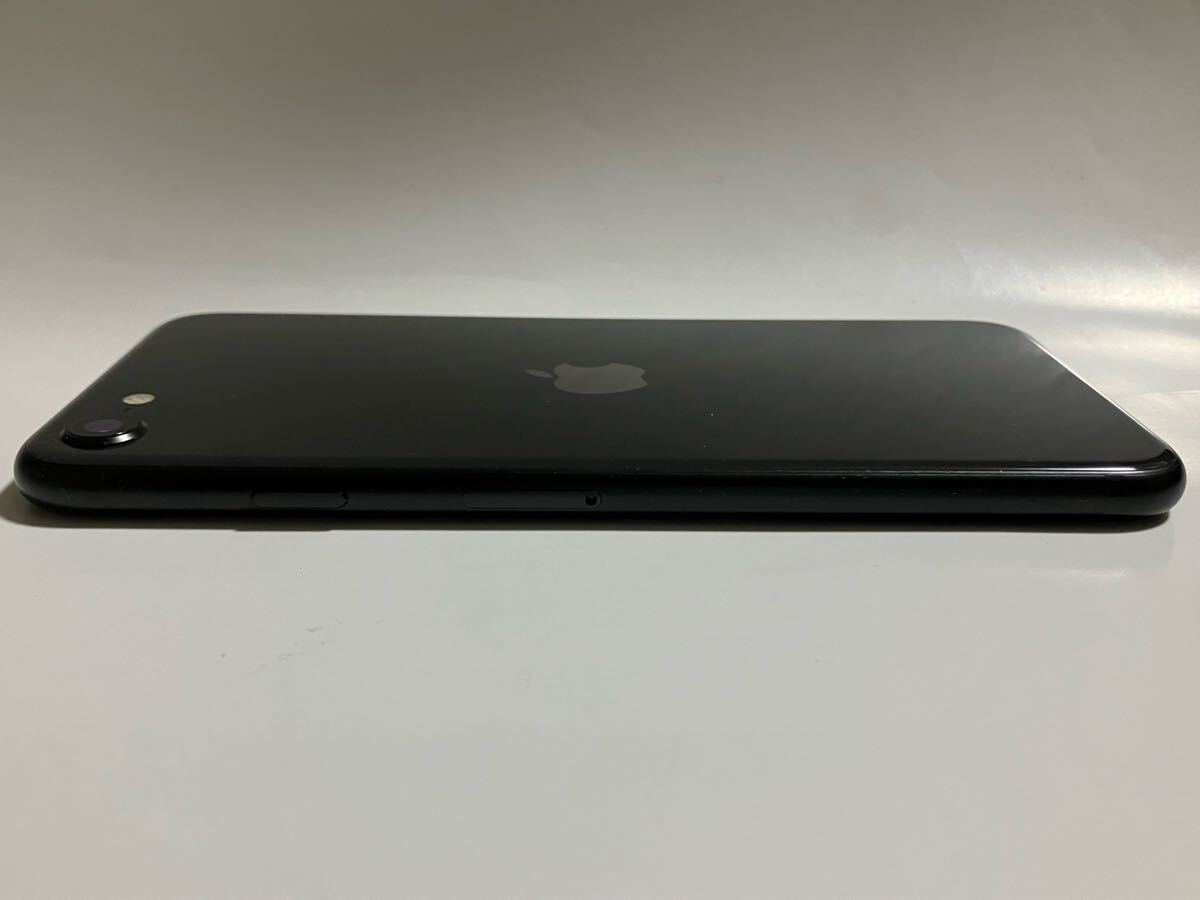 外観美品 SIMフリー iPhoneSE 第2世代 64GB 90% ブラック 判定 外観美品 SIMフリー iPhoneSE 第2世代 64GB 90% ブラック 判定
