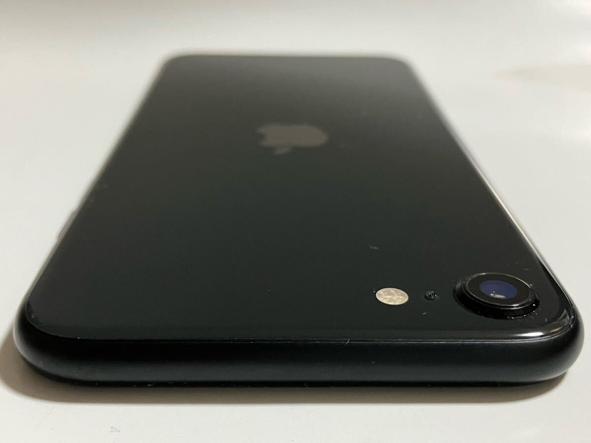 外観美品 SIMフリー iPhoneSE 第2世代 64GB 90% ブラック 判定 外観美品 SIMフリー iPhoneSE 第2世代 64GB 90% ブラック 判定
