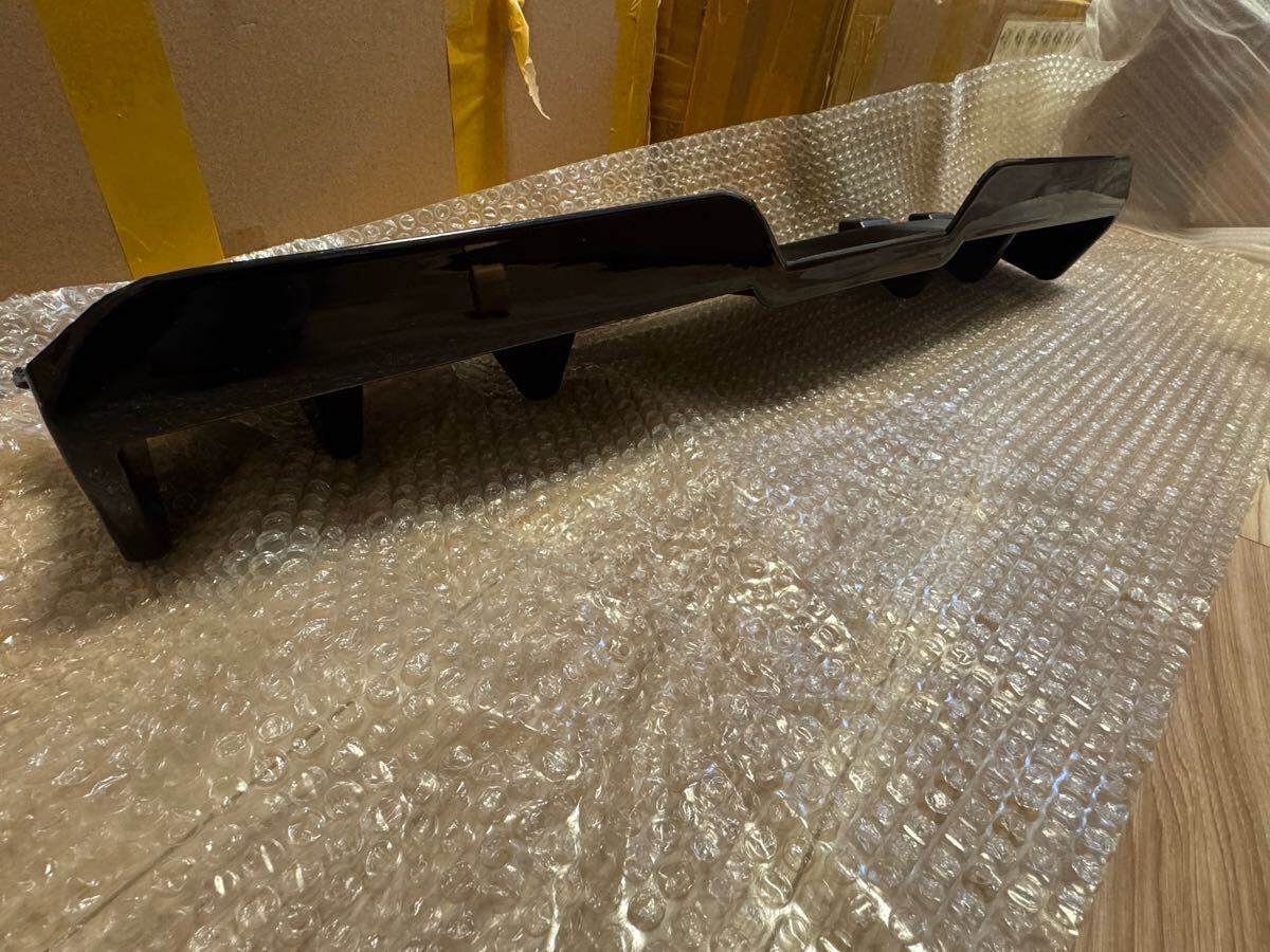 スバル　wrx sti vab リアディフューザー　アンダースポイラー　センター　艶黒塗装品_画像2
