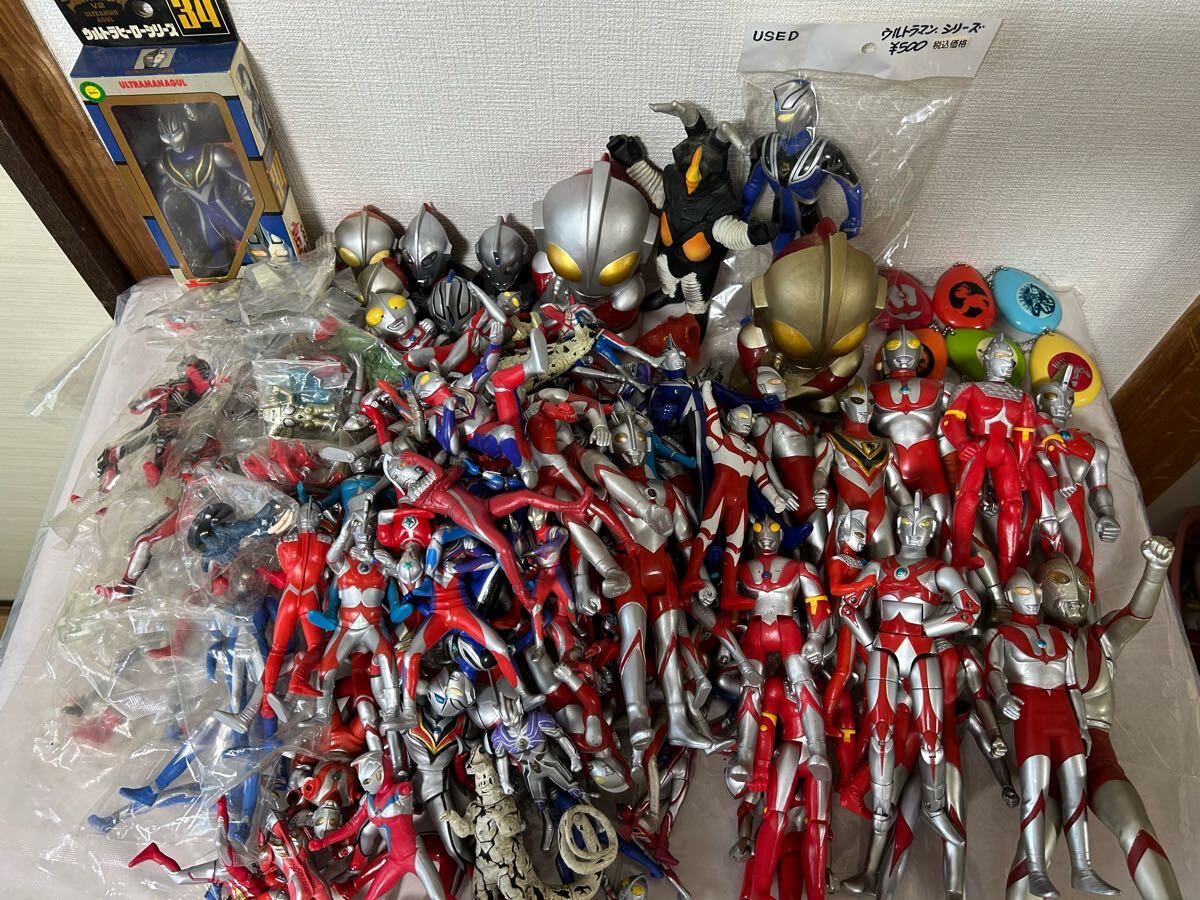 C25042408 ウルトラマン ソフビ フィギュア まとめ売り ウルトラ C25042408 ウルトラマン ソフビ フィギュア まとめ売り ウルトラ