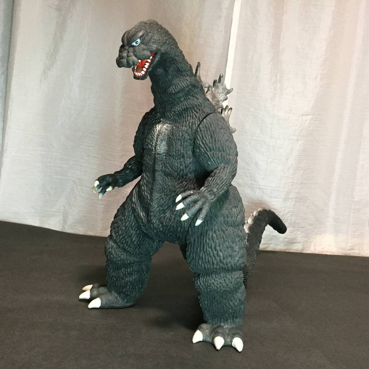 ☆バンダイ ポピー ゴジラ ソフビ フィギュア 高さ約49cm 1984 ☆バンダイ ポピー ゴジラ ソフビ フィギュア 高さ約49cm 1984