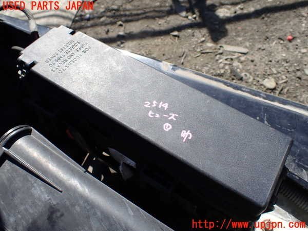 1UPJ-25146741]ジープ・ラングラー(TJ40S)ヒューズボックス1 中古