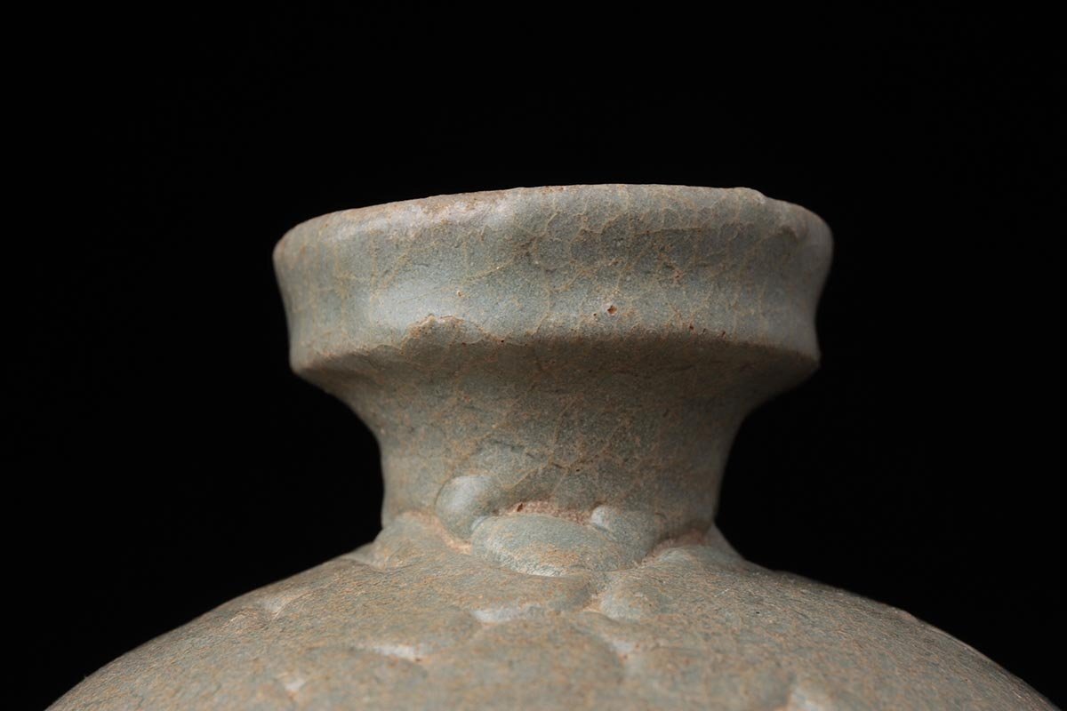 EZ282 朝鮮古美術 高麗青磁小壷・高麗青磁油壷 高6.6cm 木箱附 EZ282 朝鮮古美術 高麗青磁小壷・高麗青磁油壷 高6.6cm 木箱附