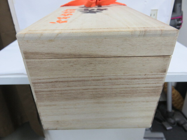 68889A 森伊蔵 純正 桐箱 1800 ml 用 1.8 1升 木箱 箱のみ 酒 68889A 森伊蔵 純正 桐箱 1800 ml 用 1.8 1升 木箱 箱のみ 酒
