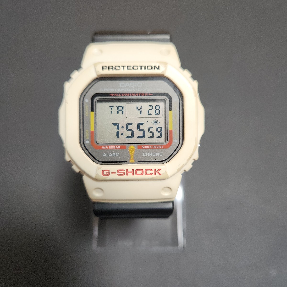 CASIO G-SHOCK DW-5600WC-1JR ドイツ W杯 限定 コラボ サッカー CASIO G-SHOCK DW-5600WC-1JR ドイツ W杯 限定 コラボ サッカー