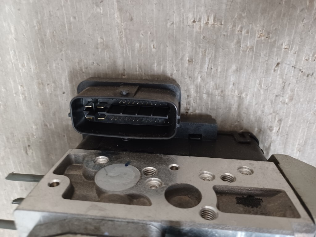 クラウン マジェスタ C仕様 後期 (UZS186) 純正 破損無 動作保証 ABSアクチュエーター 44510-30250 p053832