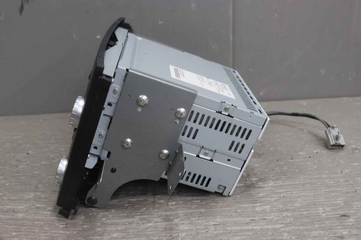 スバル レガシィ アウトバック 3.0R 后期(BPE) GX-204JE オーディオデッキ モニター エアコンスイッチ ステー Y37-1320-00 p054310