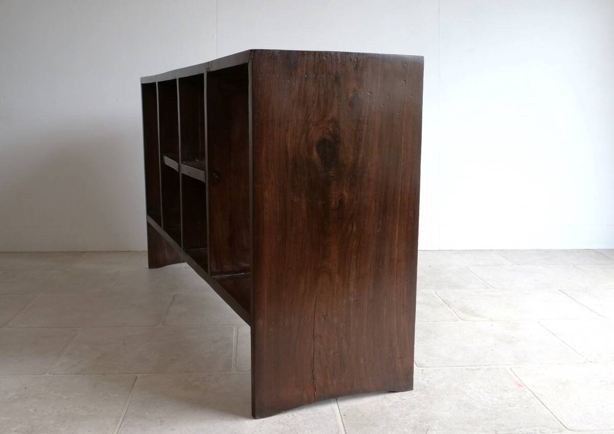Pierre Jeanneret Sissoo Low Cupboard オリジナル チャンディ Pierre Jeanneret Sissoo Low Cupboard オリジナル チャンディ
