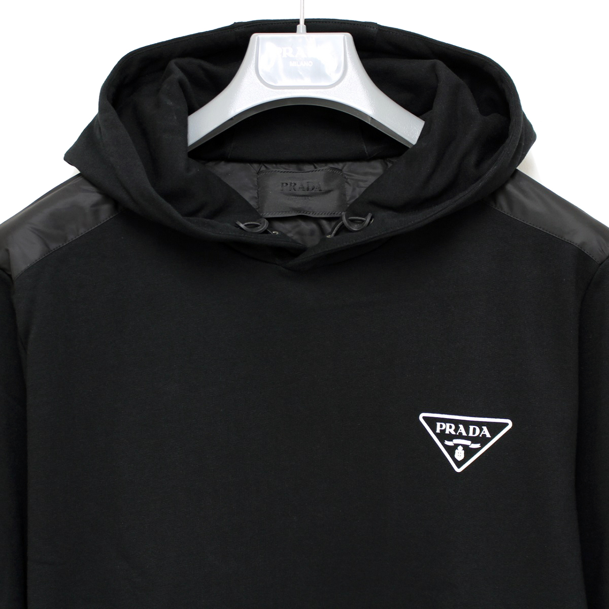 送料無料 2 PRADA プラダ UJL20A 10UF F0002 ブラック ロゴ 送料無料 2 PRADA プラダ UJL20A 10UF F0002 ブラック ロゴ