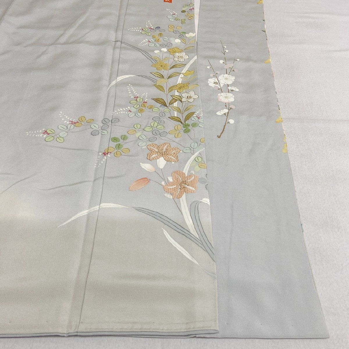 着物月花 総刺繍 蘇州刺繍 相良刺繍 ぼかし染 品のある花 訪問着 着物月花 総刺繍 蘇州刺繍 相良刺繍 ぼかし染 品のある花 訪問着