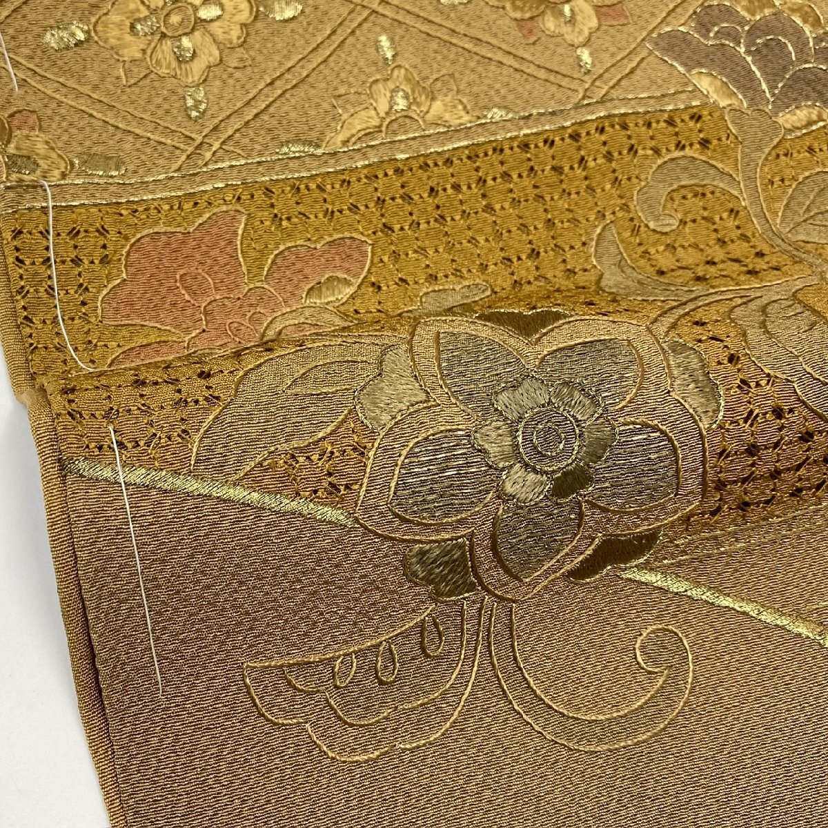 着物月花 総刺繍 仙頭刺繍 蘇州刺繍 ぼかし染 装飾華文様 振袖 着物月花 総刺繍 仙頭刺繍 蘇州刺繍 ぼかし染 装飾華文様 振袖