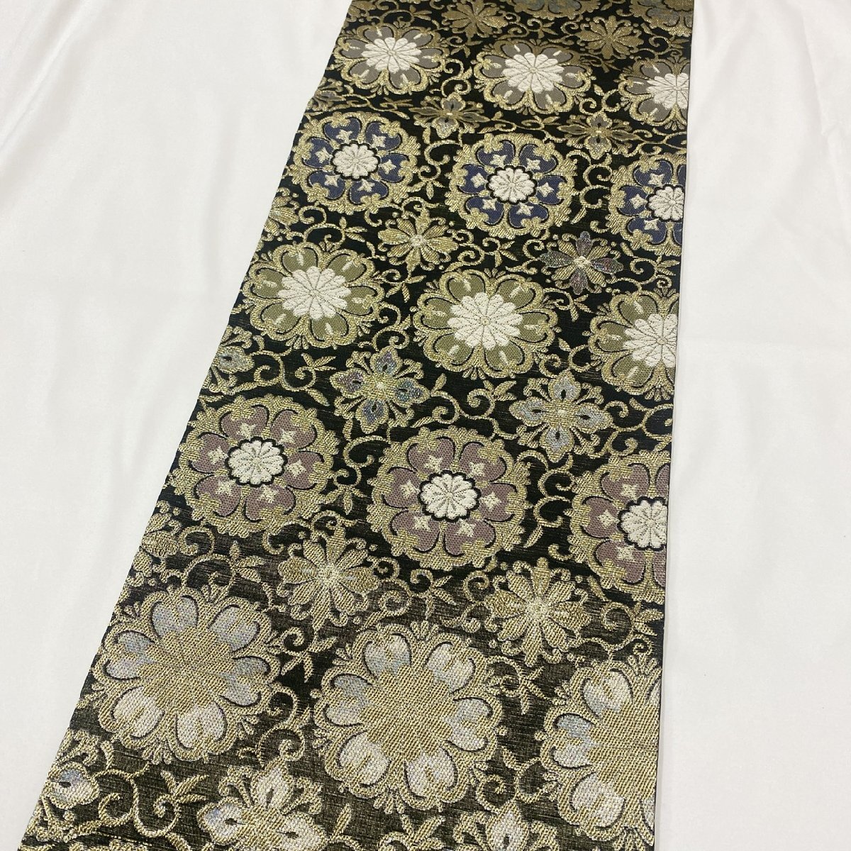 着物月花 螺鈿細工 華文様 袋帯 未仕立て品 六通柄 正絹 金銀糸 着物月花 螺鈿細工 華文様 袋帯 未仕立て品 六通柄 正絹 金銀糸