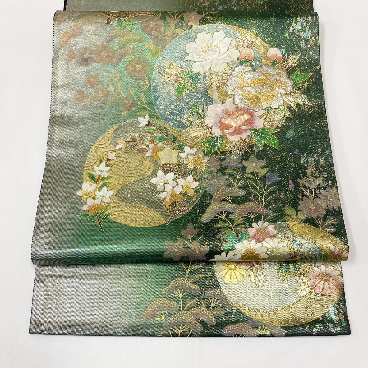 着物月花 螺鈿細工 引箔 金彩 刺繍 品のある花 袋帯 お太鼓柄 着物月花 螺鈿細工 引箔 金彩 刺繍 品のある花 袋帯 お太鼓柄