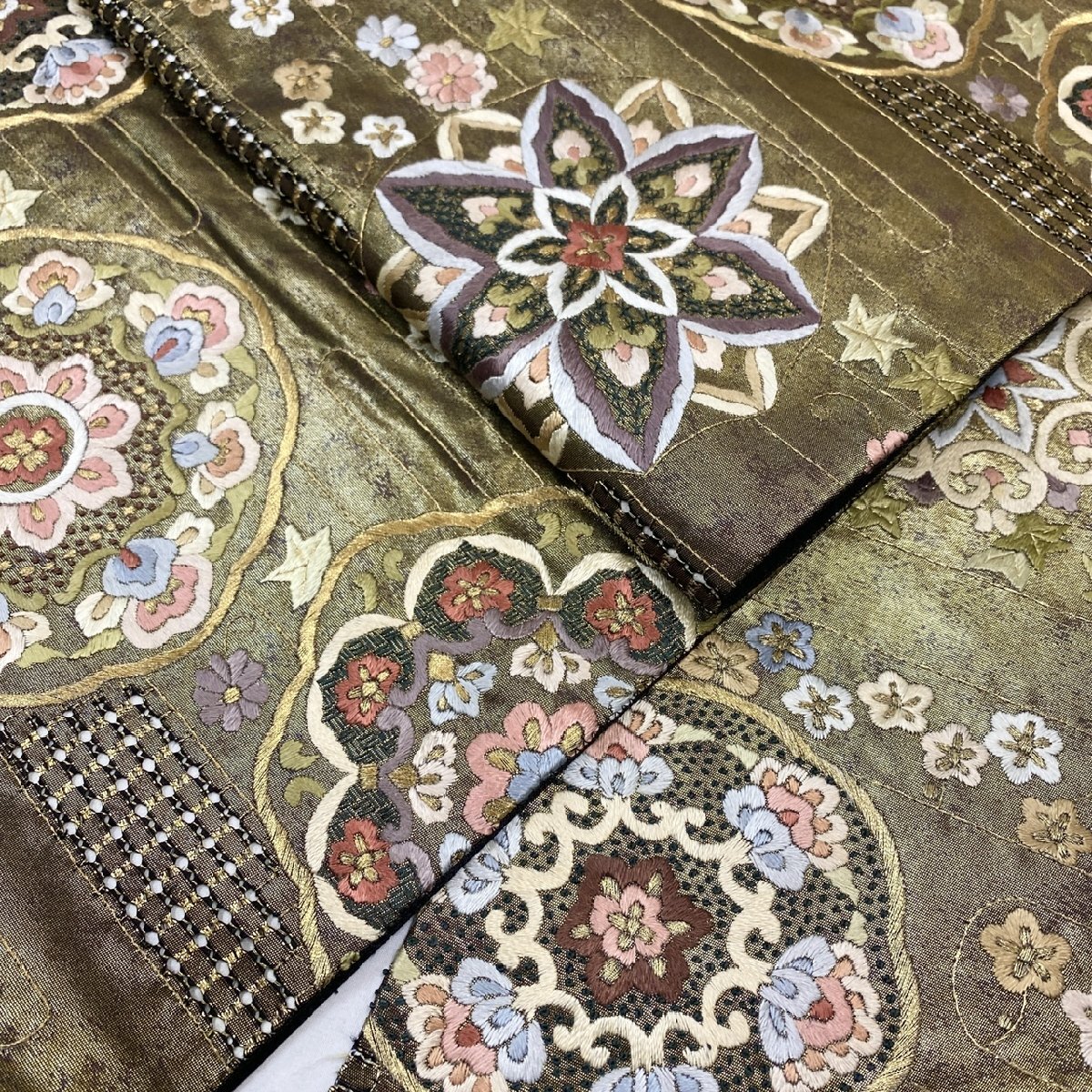 着物月花 三大総刺繍 相良刺繍 蘇州刺繍 仙頭刺繍 引箔 華文様 着物月花 三大総刺繍 相良刺繍 蘇州刺繍 仙頭刺繍 引箔 華文様